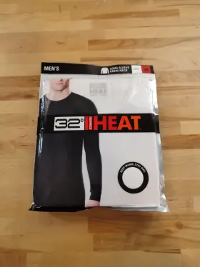 32 Degrees 097987599382 Performance Moisture Wicking Crew Neck Base Layer Medium White