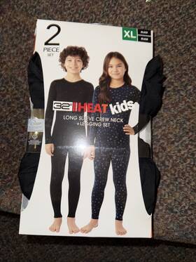 32 Degrees 1307831 Heat Kids 2 Piece Crew Shirt Legging Baselayer Set - Black