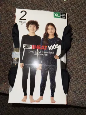 1307831 32 Degrees Heat Kids 2 Piece Crew Shirt Legging Baselayer Set - Black