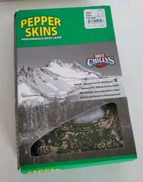 Hot Chillys 614996501597 Pepper Skin Performance Base Layer Size Youth M Shirt Camouflage New