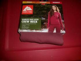 Ozark Trail 629075154335 Womens Xs 0/2 Seamless Base Layer Crew Neck Wild Ginger
