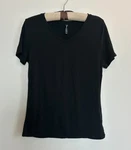 Merino Protect Women 100% Wool V-neck T-shirt Base Layer Lightweight Pre-owned. Price: $25.00.