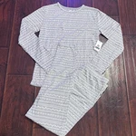 32 Degrees Heat Kids Long Sleeve Base Layer Set Snowflake Print Xl Nwt New. Price: $18.00.