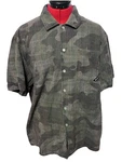 Burton Men Green Camo Shirt Size Large Pre-owned. Price: $35.00.