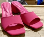 On 34TH Raspberry Hot Pink Fuchsia Block Heel Mules Slides Women's Sz 9.5 New. Price: $19.99.