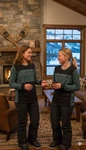 Dakine Women's Thrillium Long Sleeve Jersey Shirt Base Layer Small Nwt. Price: $44.94.