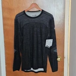 Smartwool Intraknit 200 Thermal Merino Crew Base Layer Top Mens Size Nwt New. Price: $89.99.