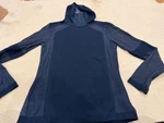 Smartwool Intraknit Thermal Hoodie Navy Medium Pre-owned. Price: $20.00.