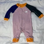 The North Face Baby One Piece Base Layer Waffle 0-3 Months Colorblock Jumpsuit Pre-owned. Price: $16.99.
