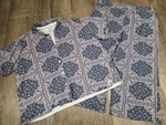 Bearpaw Sleepwear Gray Pink Xl Women's Pajamas Lounge Set Shirt Pants Pre-owned. Price: $10.00.
