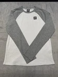 Under Armour Thermal Raglan Long Sleeve Shirt Boys Youth Large Gray Heather Pre-owned. Price: $9.82.
