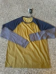 Mons Royale Merino 120 Men's Baselayer Top, New. Price: $79.00.
