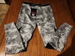 Nwt $88 Spyder Active Proweb Mens Grey Camo Grid Compression Pants SPM738MSC New. Price: $29.98.