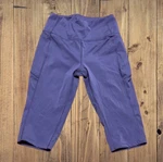 Baleaf Women's Capri Leggings With Pockets High Waisted Size Medium Pre-owned. Price: $12.99.