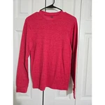 Monument Small Men's Red Long Sleeve Thermal Shirt Pre-owned. Price: $15.00.